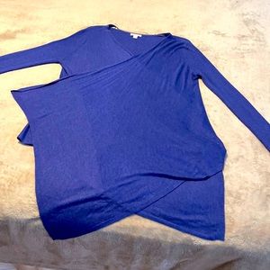 This is a navy blue medium sweater only wore once. It’s from target!